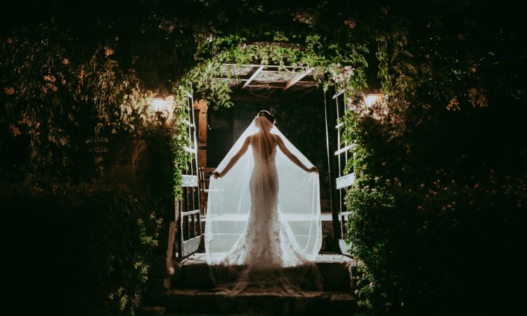 Real wedding moments – Weddings in Cyprus – Vasilias Nikoklis wedding venue
